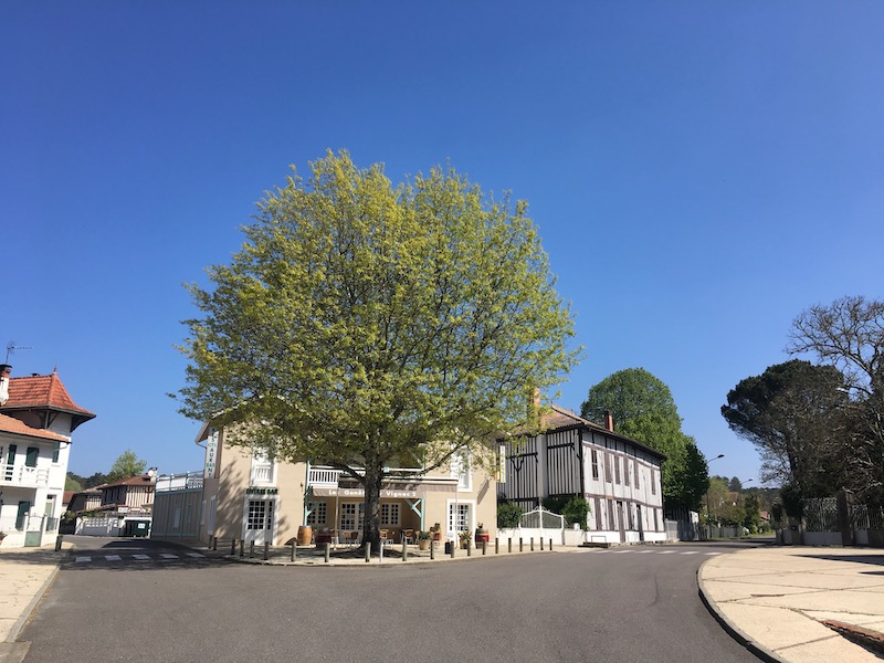 Place du village de Lévignacq