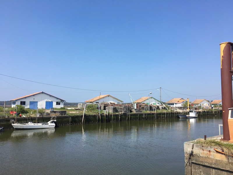 Vue sur le port d'Arès